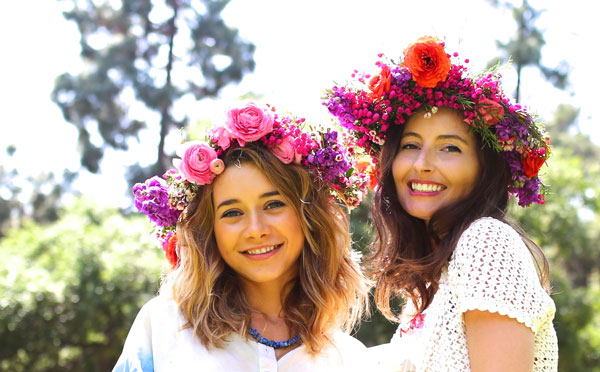 Video: How to Make a Flower Crown
