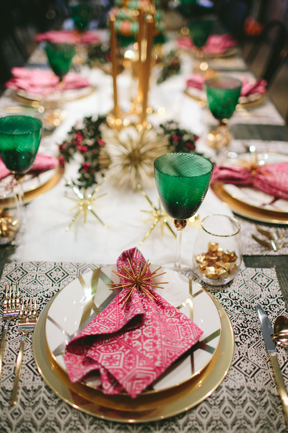 Dazzling Holiday Tabletop with gold, red, and green theme 