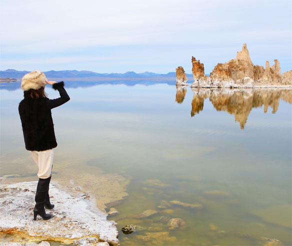 woman looking at the Mono Lake
