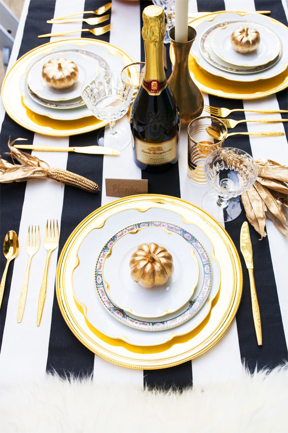 How To Host a Fabulous Friendsgiving