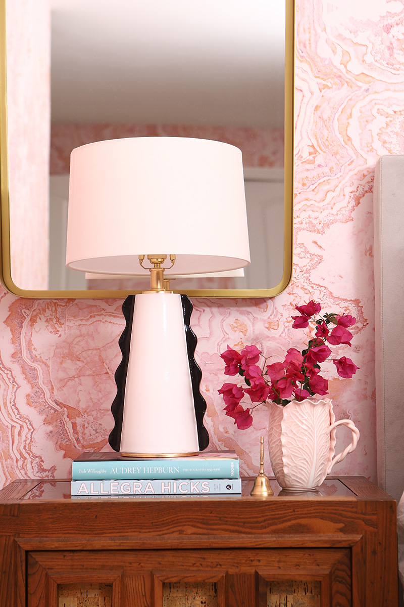 Sprucing Up the Guest Room with Black & White Scalloped Lamps!